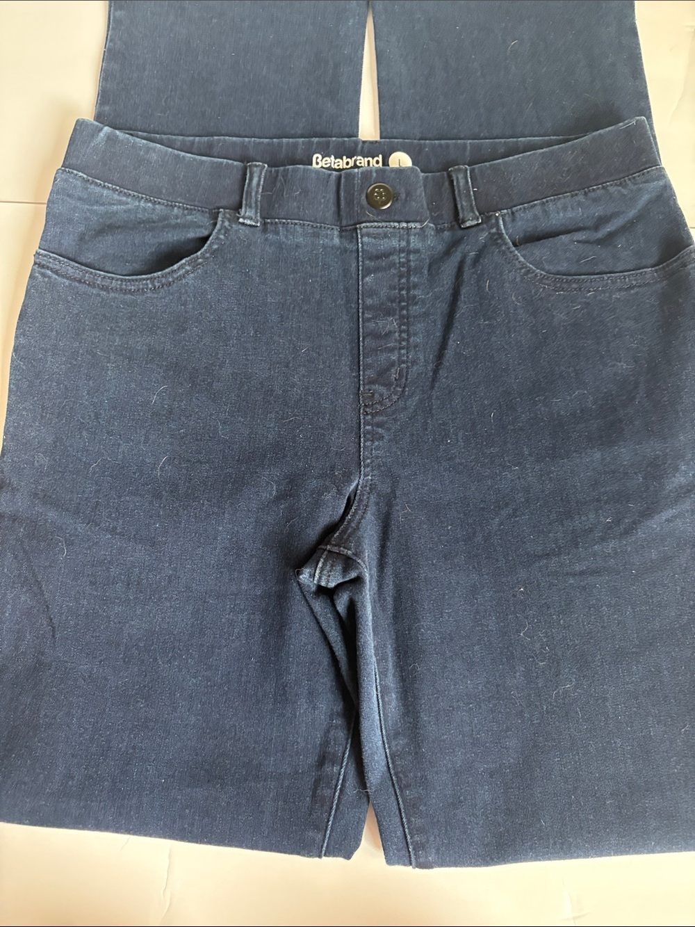 Betabrand dark wash straight leg 4-pocket blue jeans stretch waistband - Picture 3 of 16